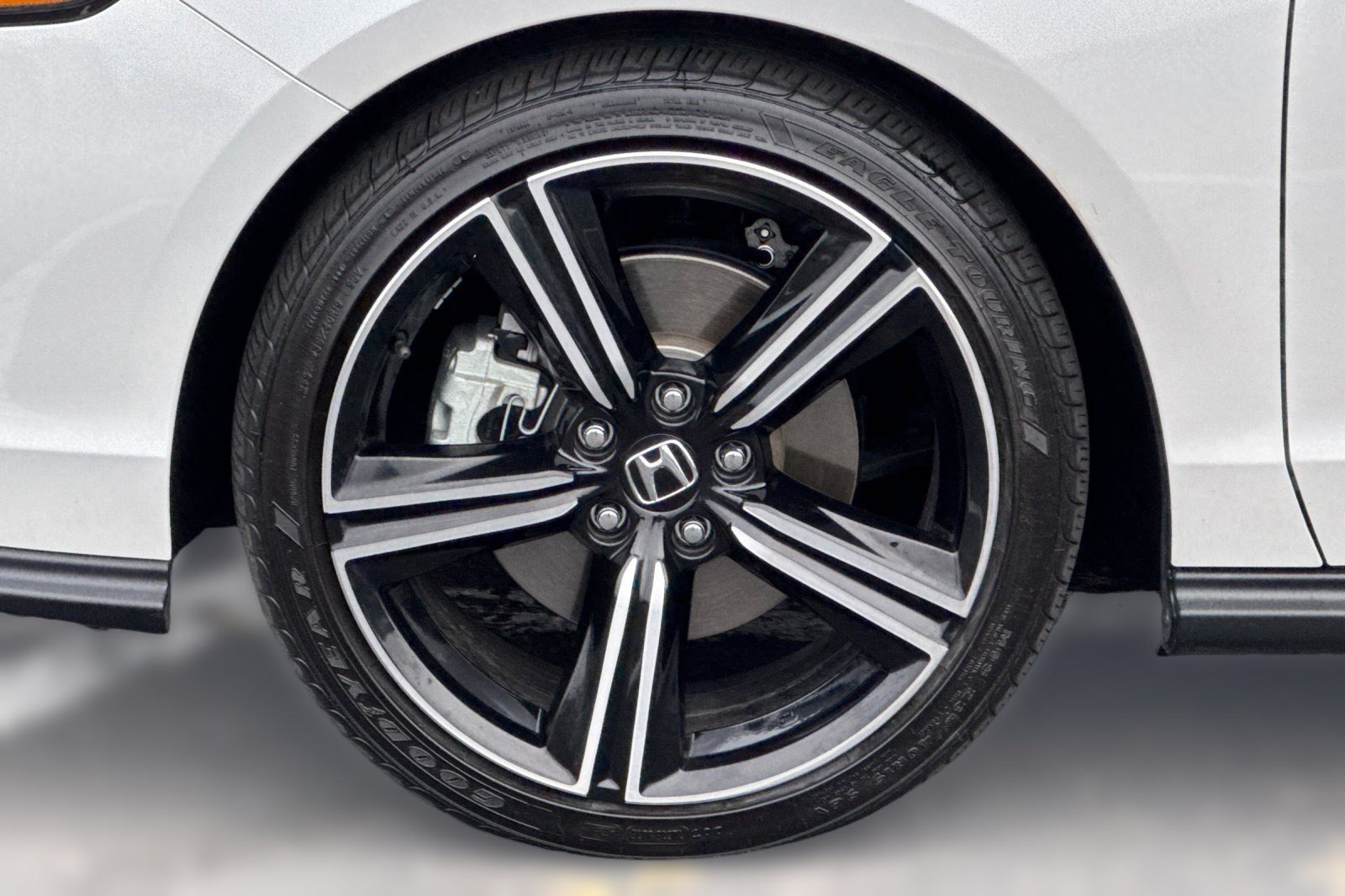 Used 2025 Honda Accord Sport image 12