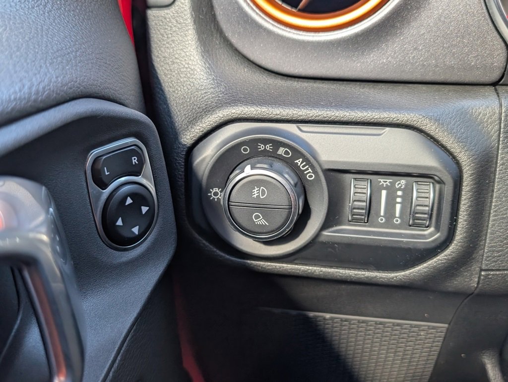 Used 2021 Jeep Gladiator Mojave image 23