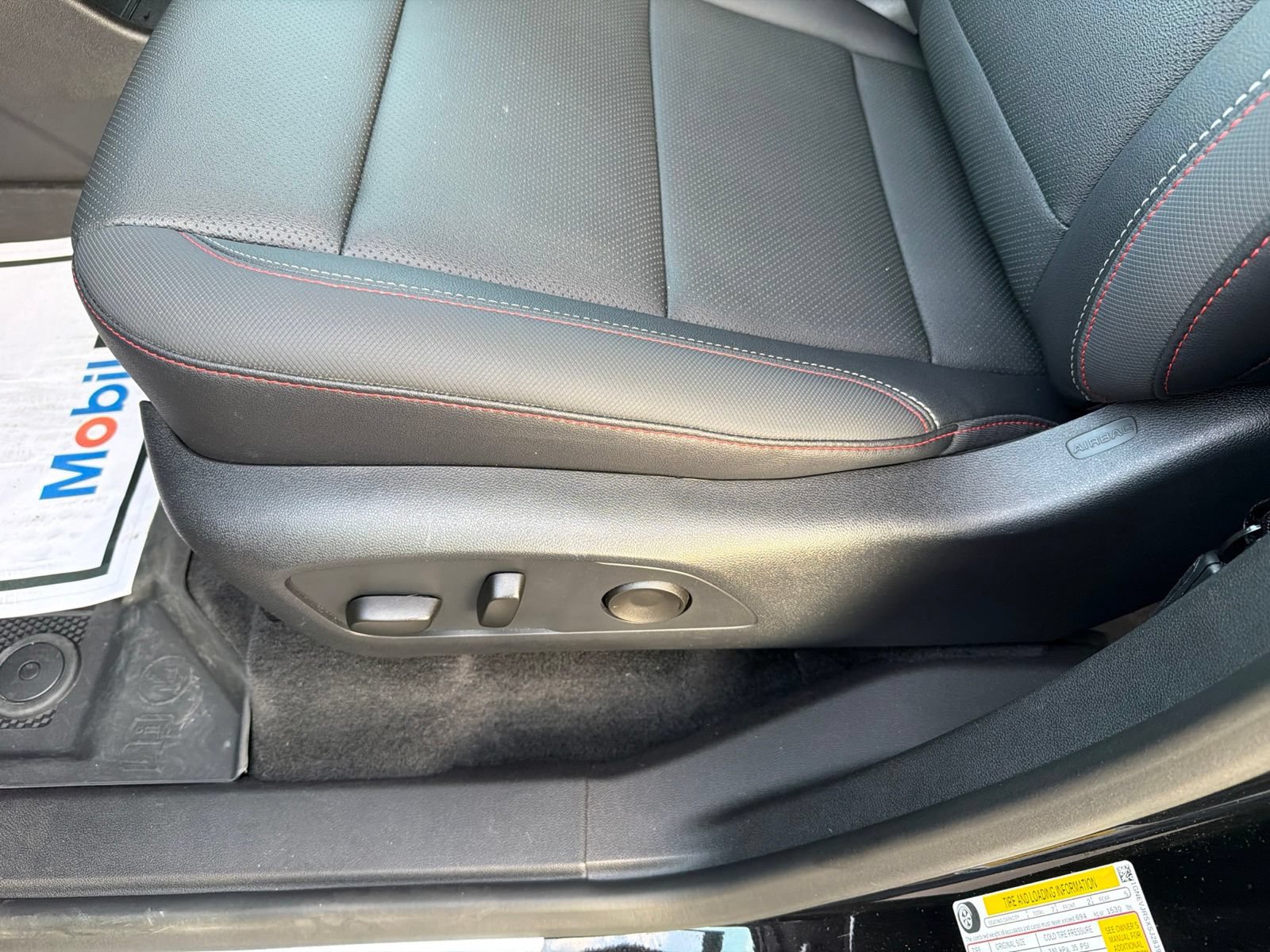 Used 2025 Chevrolet Traverse Z71 w/ Enhanced Driving Package AWD/4WD image 16