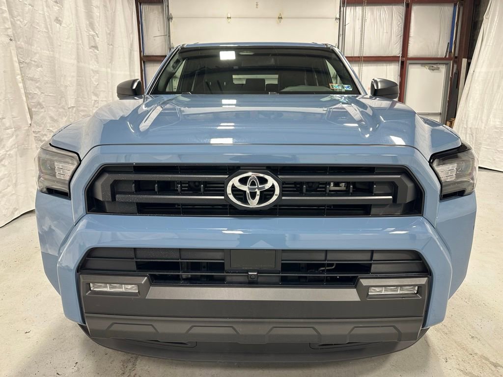 Used 2025 Toyota 4Runner SR5 image 2