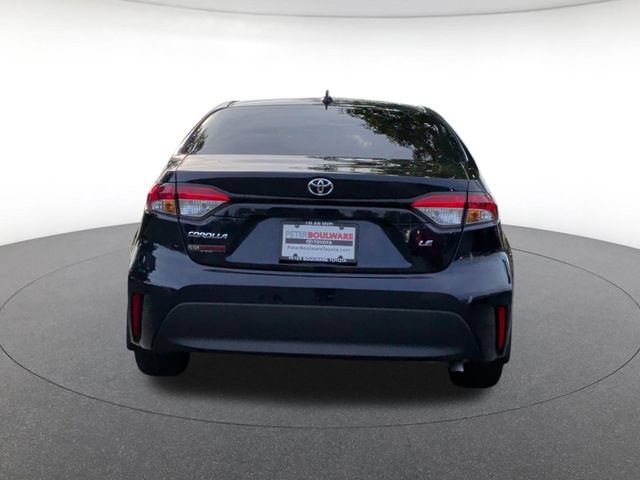 Used 2025 Toyota Corolla LE FWD image 5