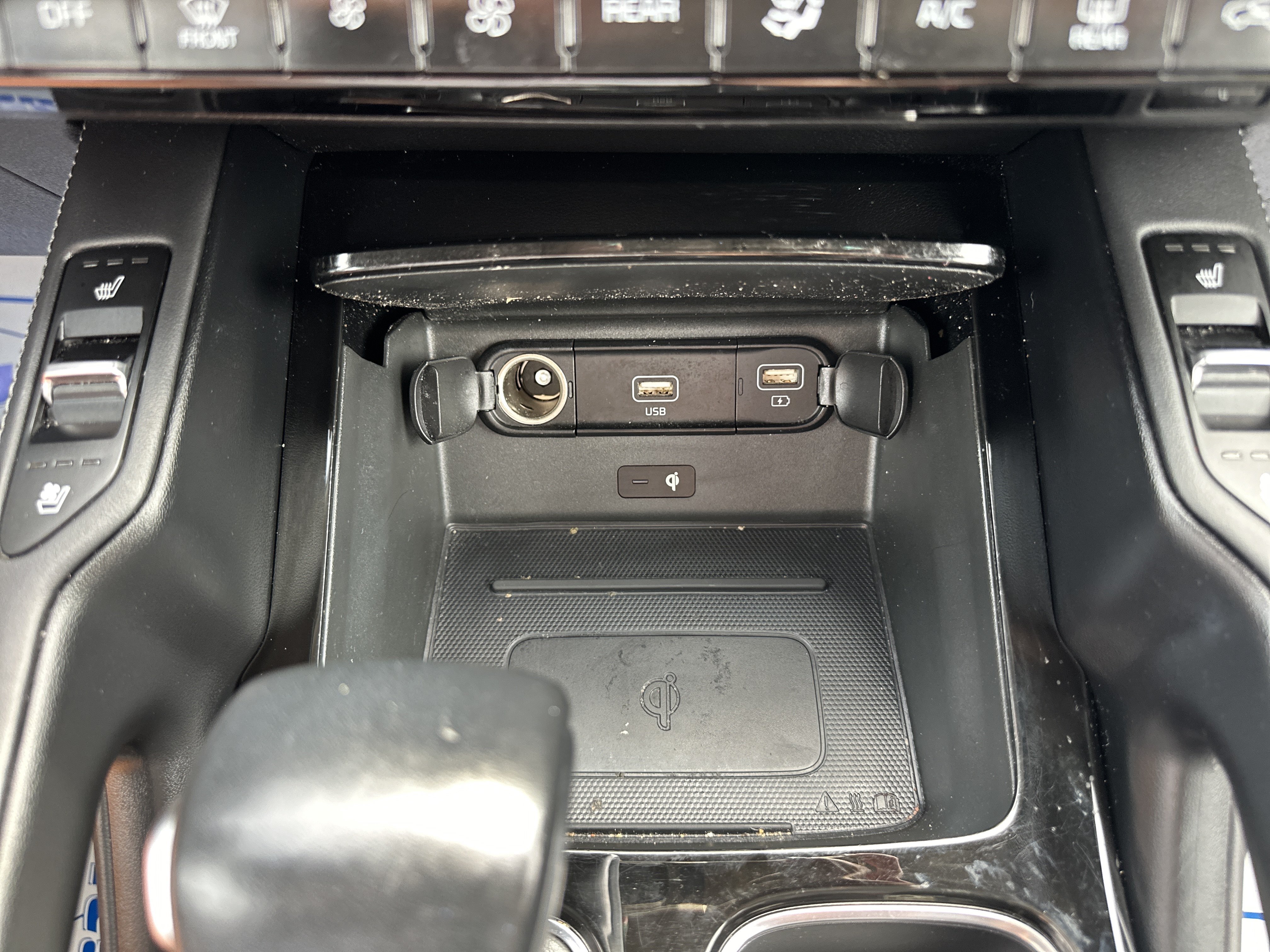 Used 2022 Kia Telluride EX w/ EX Premium Package AWD/4WD image 28