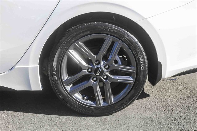 Certified 2021 Kia Forte GT-Line image 12