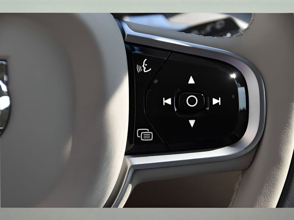 Certified 2026 Volvo V60 B5 Cross Country Plus w/ Protection Package Premier AWD/4WD image 35