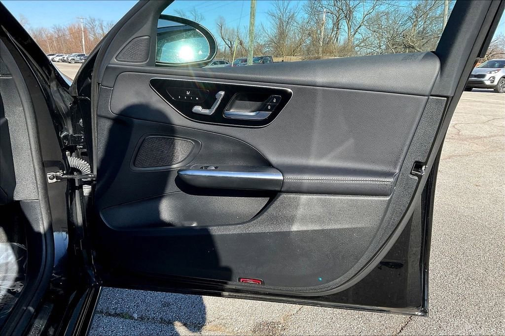Used 2025 Mercedes-Benz C 300 C 300 image 19