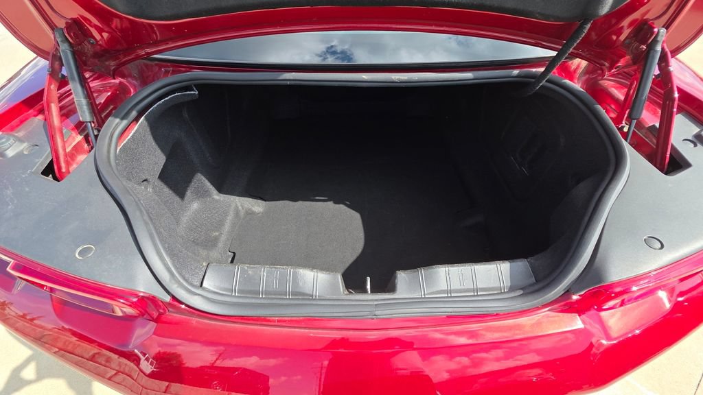 Used 2023 Chevrolet Camaro LT RWD image 15