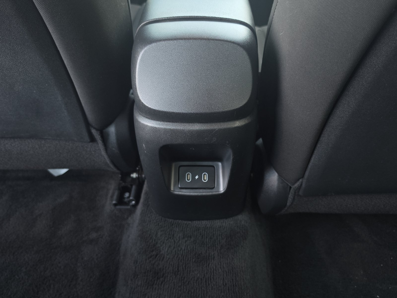 Used 2024 Hyundai Elantra SEL FWD image 25
