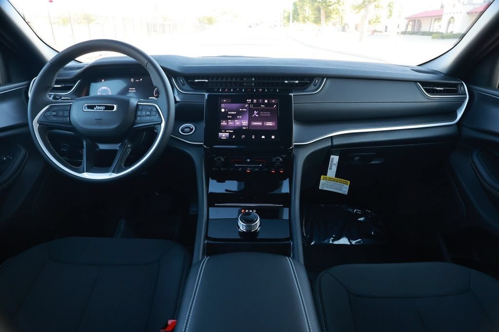New 2026 Jeep Grand Cherokee Laredo RWD image 22
