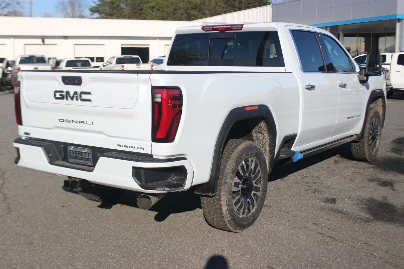New 2026 GMC Sierra 2500 Denali Ultimate image 7