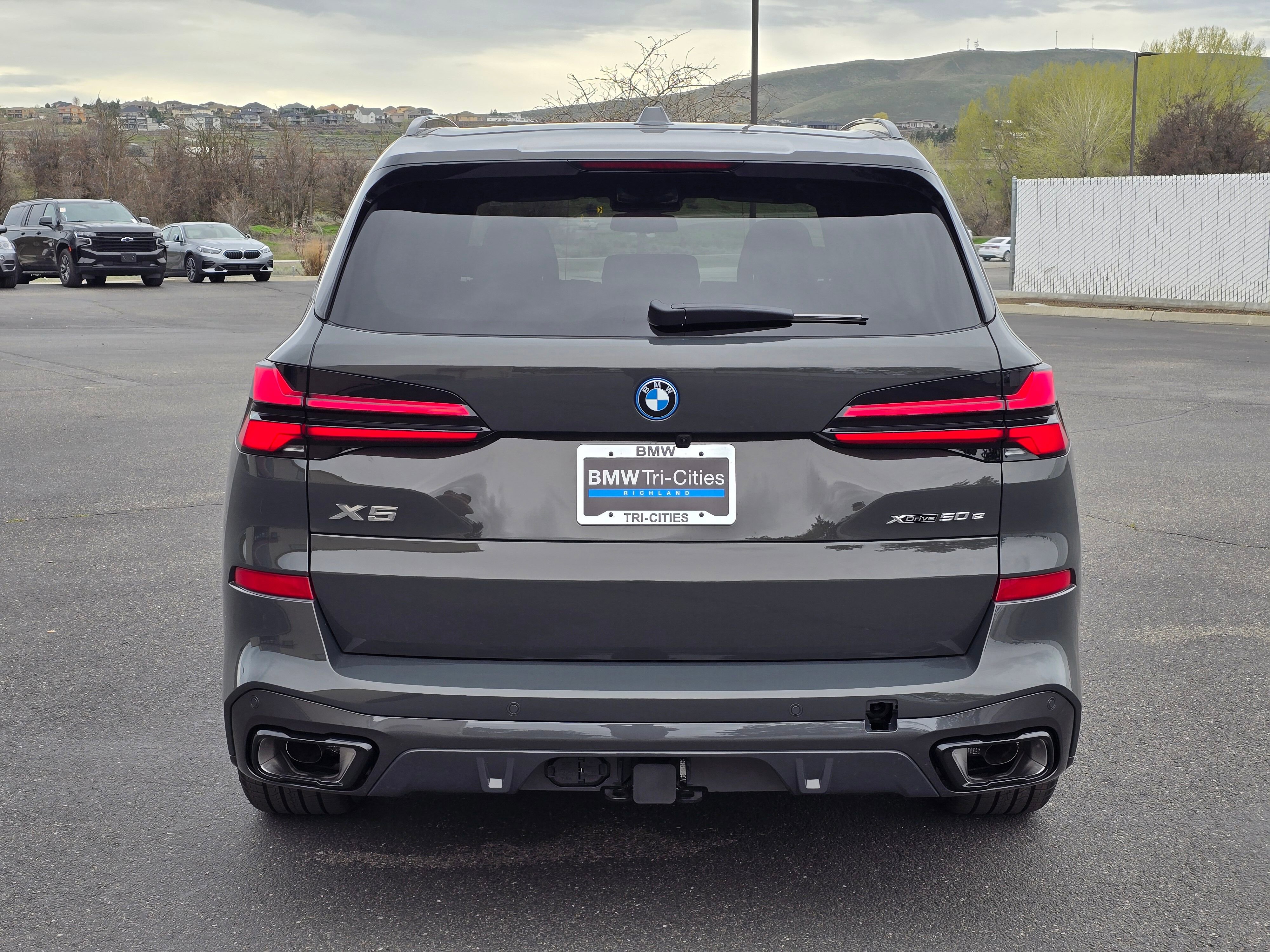 New 2026 BMW X5 xDrive50e w/ Executive Package image 5