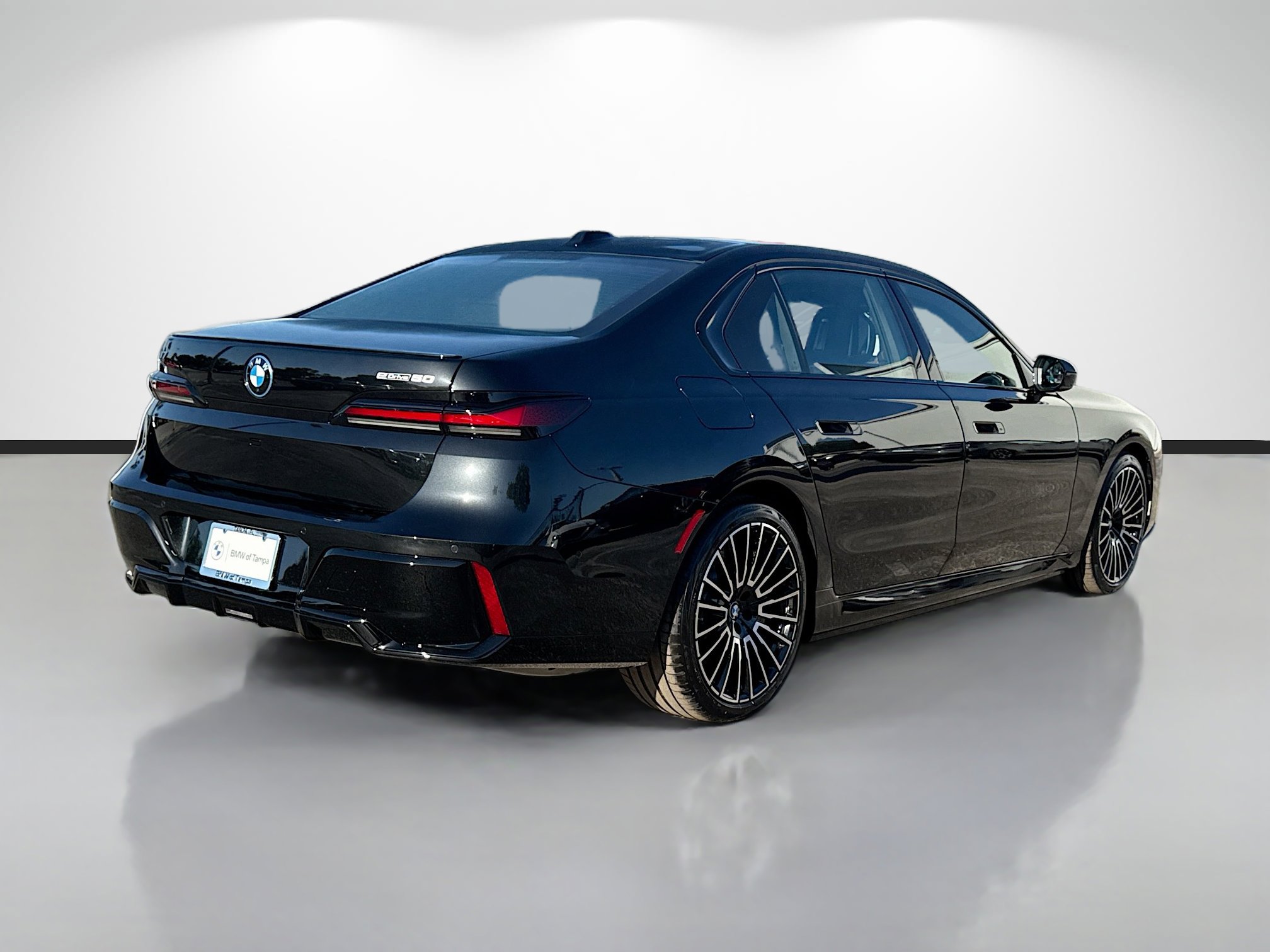 New 2026 BMW i7 eDrive50 w/ M Sport Package RWD image 3