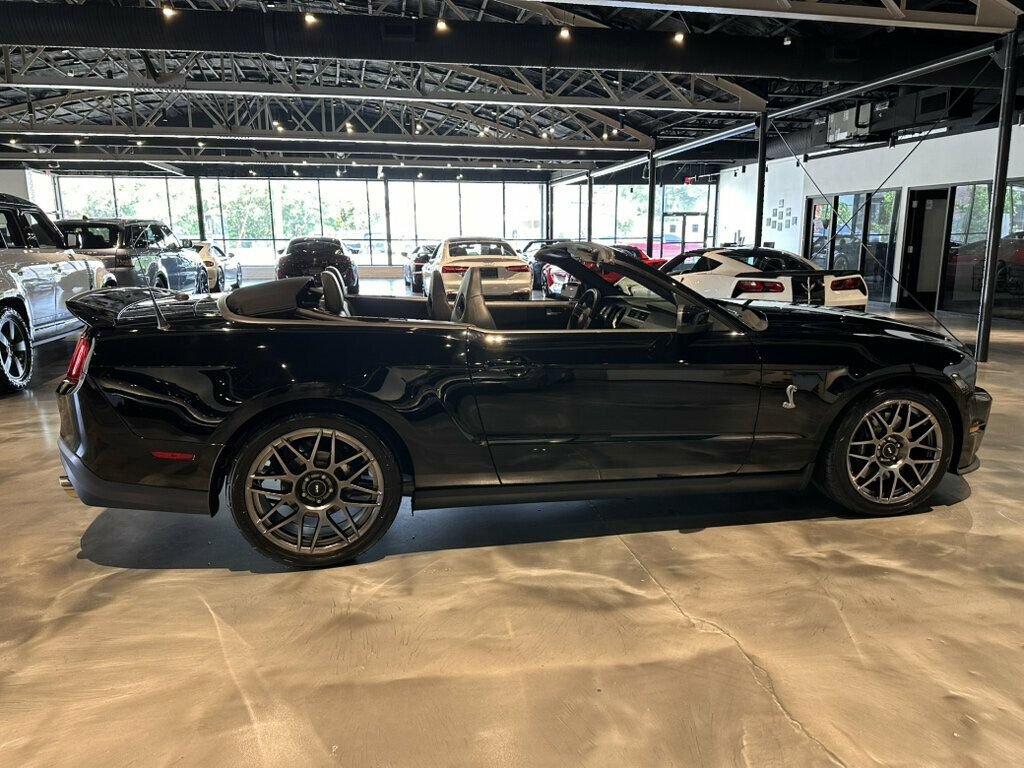 Used 2012 Ford Mustang Shelby GT500 w/ SVT Performance Pkg RWD image 9