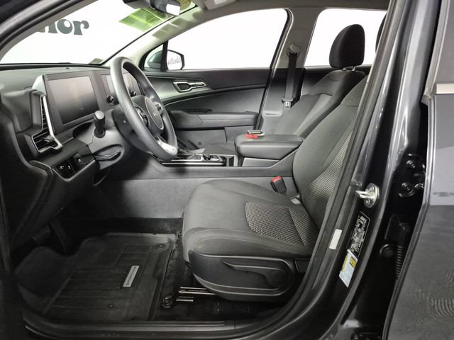 Used 2024 Kia Sportage LX AWD/4WD image 9