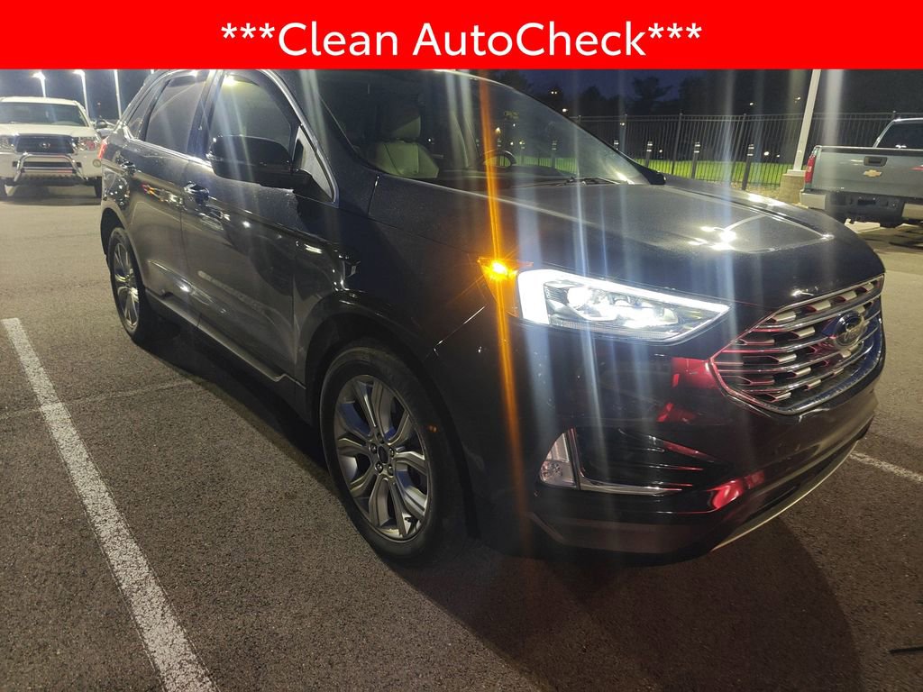 Used 2021 Ford Edge Titanium w/ Equipment Group 301A image 3