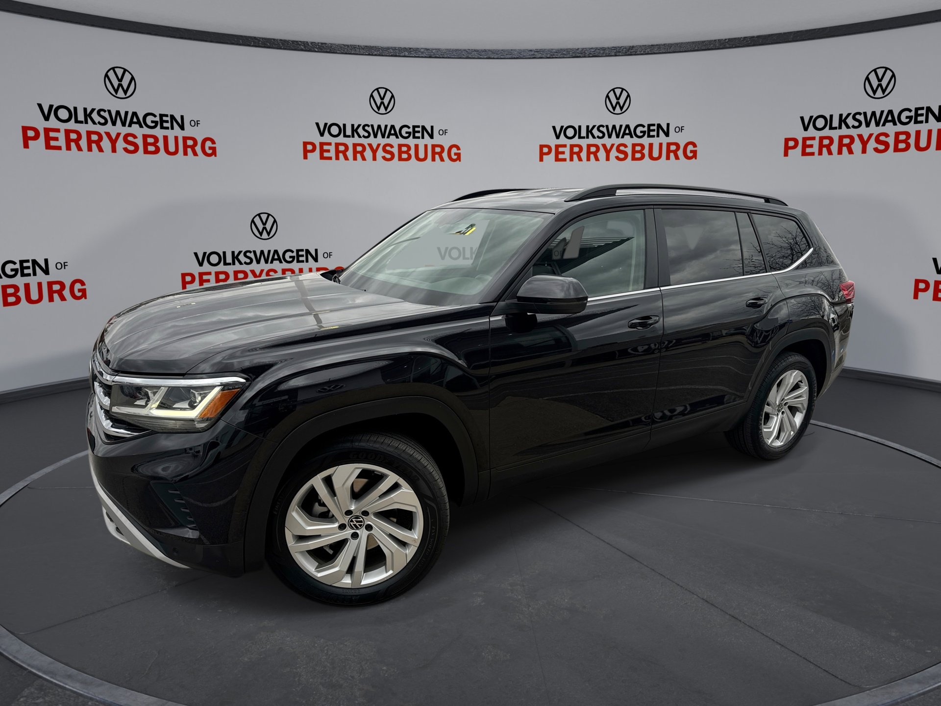 Used 2021 Volkswagen Atlas SE