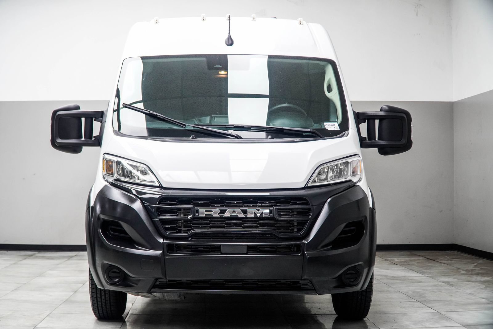 Used 2023 RAM ProMaster 2500 FWD image 8