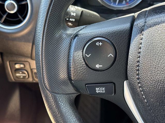 Used 2018 Toyota Corolla LE w/ LE Premium Package w/Moonroof FWD image 25