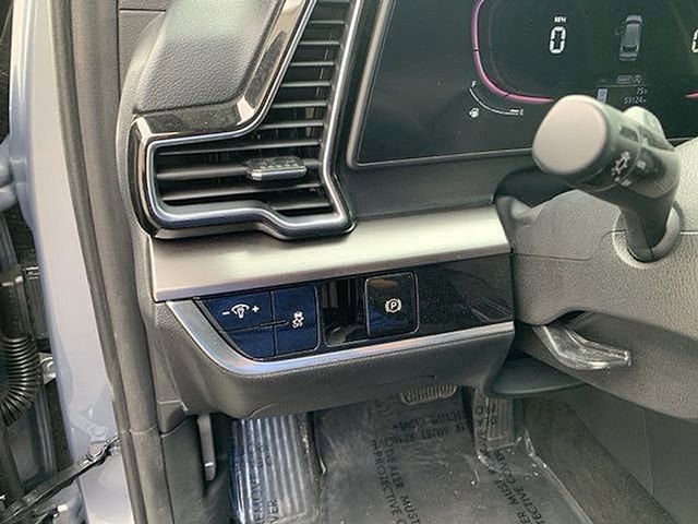 Used 2023 Kia Sportage EX image 24