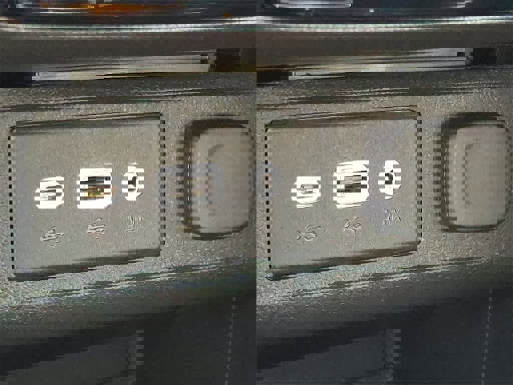 Used 2021 Buick Encore GX Select image 23