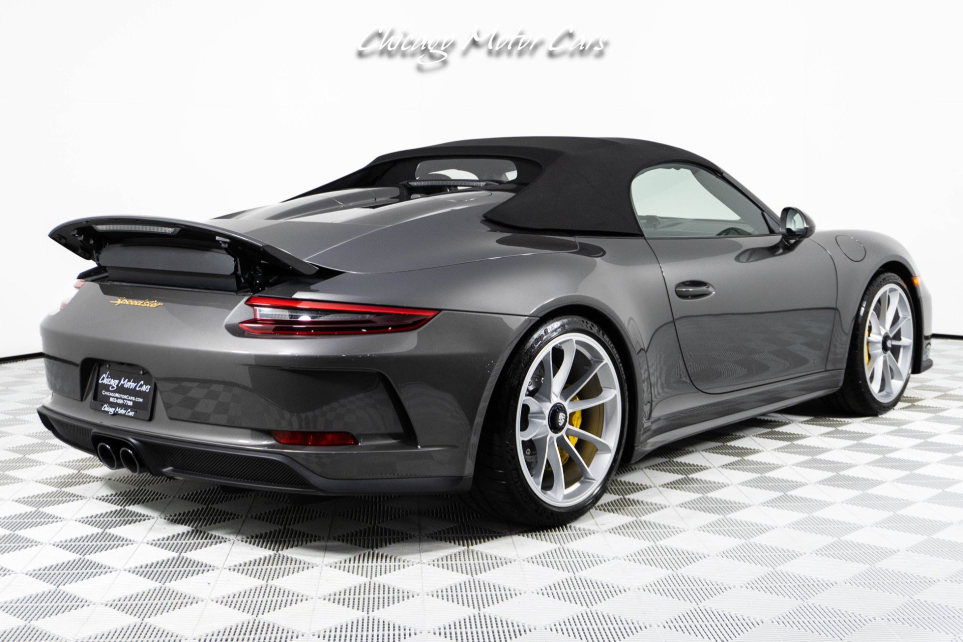 Used 2019 Porsche 911 Speedster RWD image 28