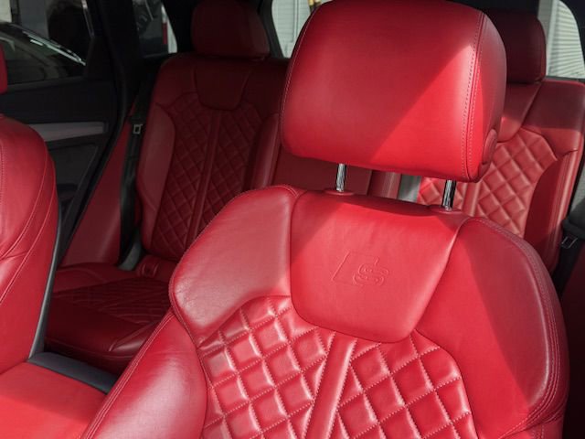 Used 2018 Audi SQ5 Premium Plus w/ Navigation Package image 9
