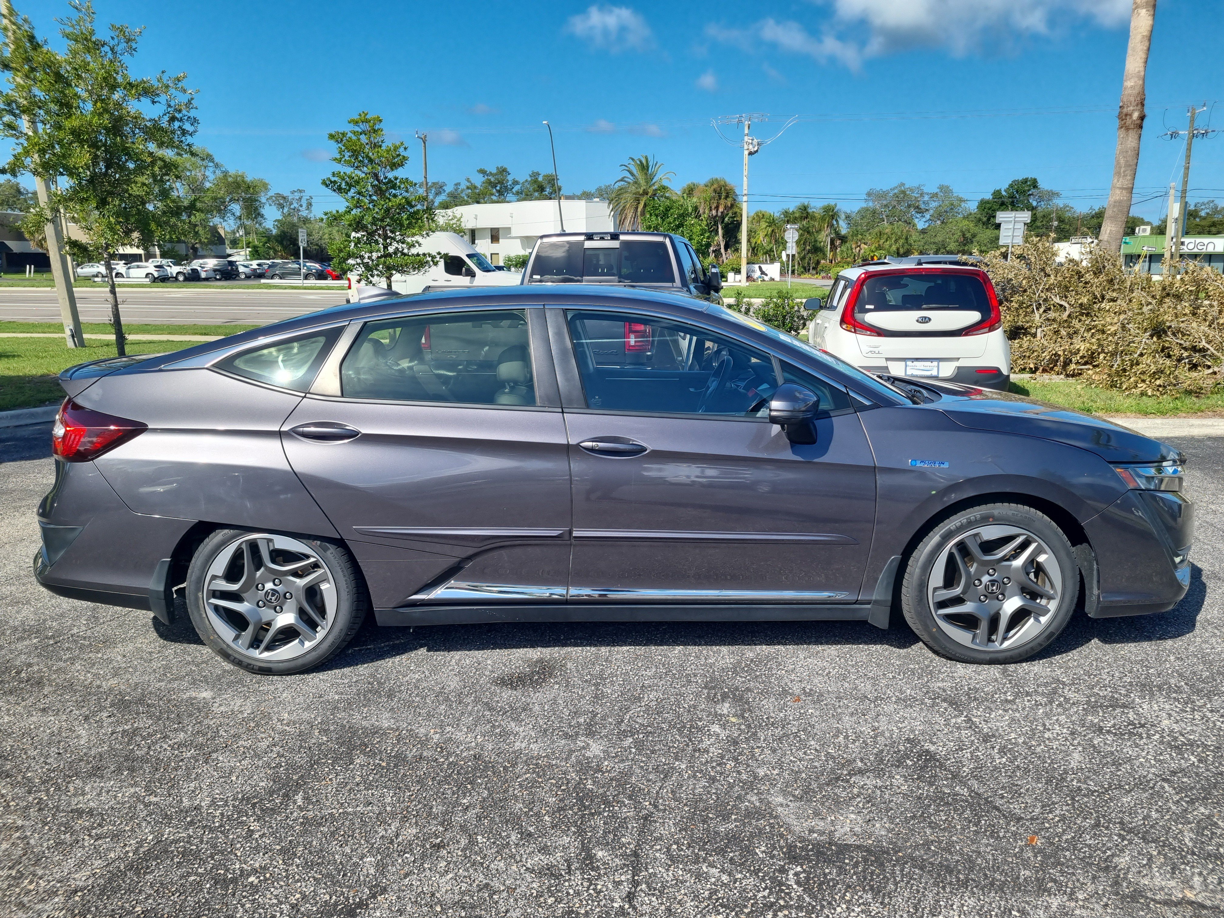 Used 2018 Honda Clarity Touring image 8