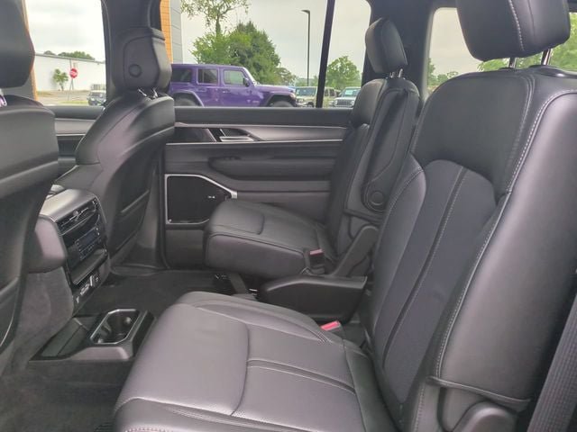 New 2026 Jeep Grand Wagoneer Limited w/ Premium Group II AWD/4WD image 14