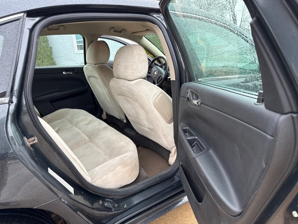 Used 2014 Chevrolet Impala Limited LS FWD image 13