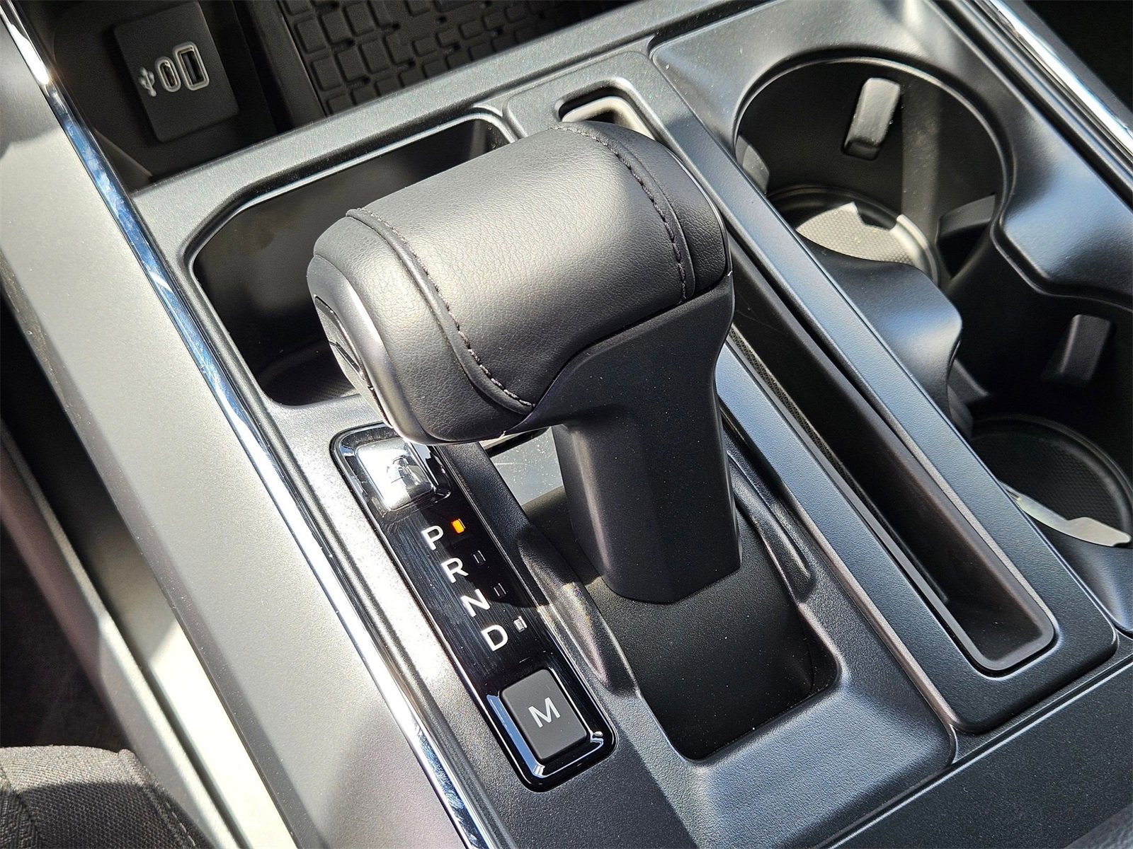 New 2025 Ford F150 XLT w/ Equipment Group 302A MID image 15