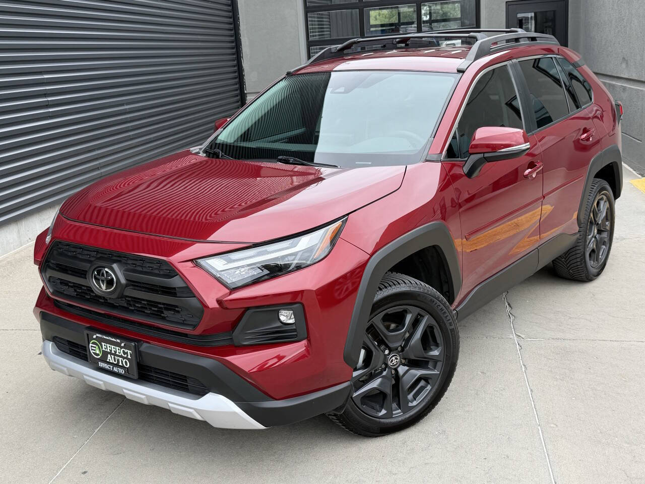 Used 2022 Toyota RAV4 Adventure AWD/4WD image 2
