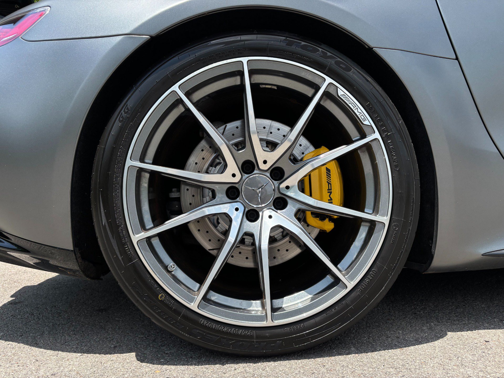 Used 2018 Mercedes-Benz AMG GT R image 39