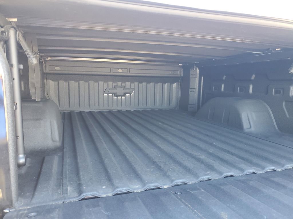Used 2025 Chevrolet Silverado 1500 RST w/ Convenience Package II AWD/4WD image 35