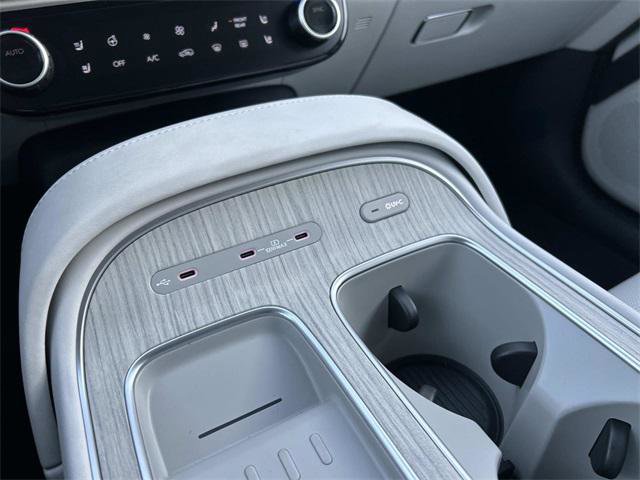 New 2026 Hyundai Palisade Calligraphy image 12