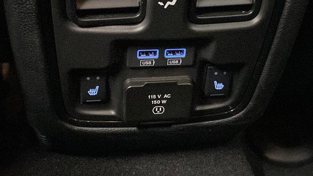 Used 2025 Dodge Durango GT AWD/4WD image 39