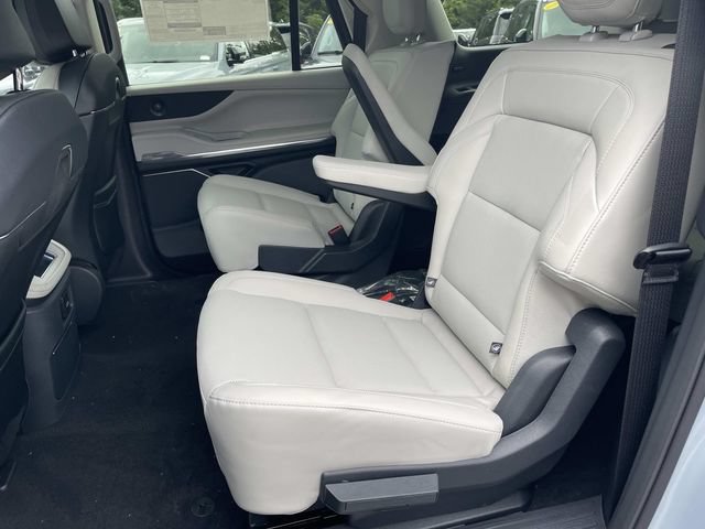 New 2026 Lincoln Navigator L Premier AWD/4WD image 18