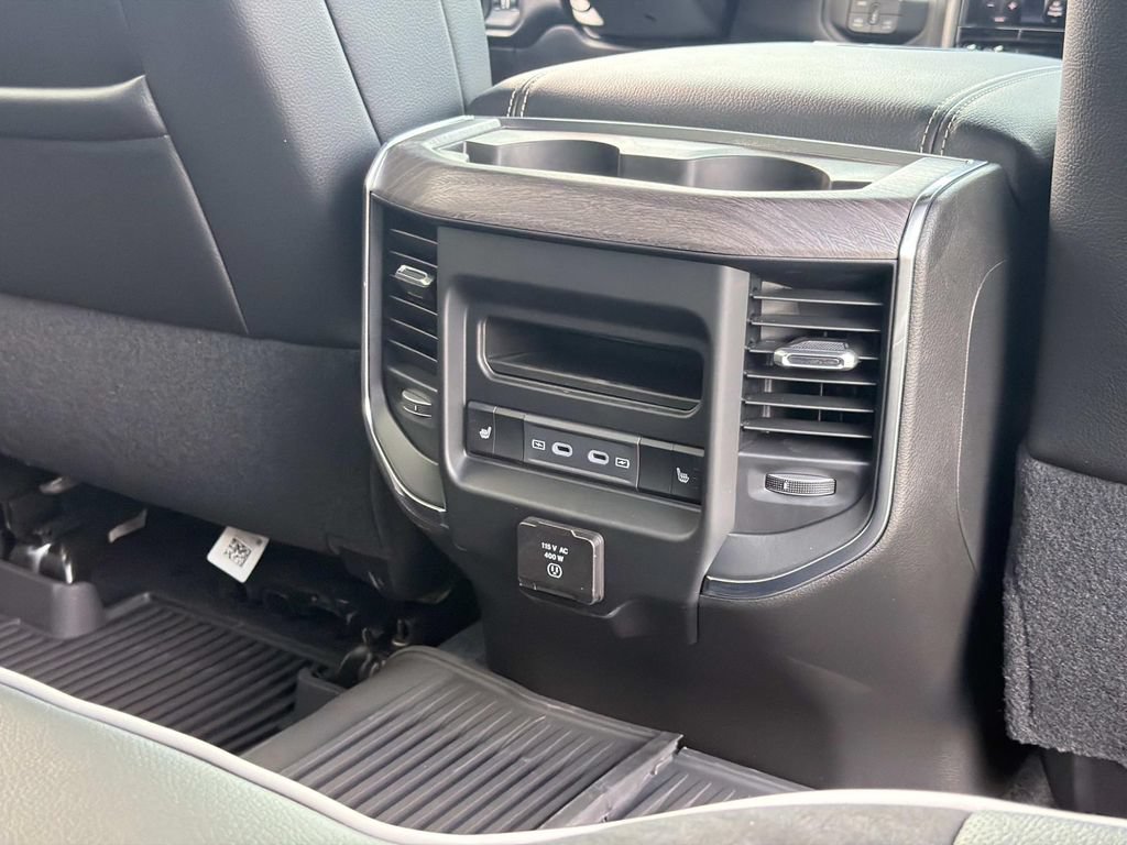 New 2026 RAM 3500 Laramie AWD/4WD image 24