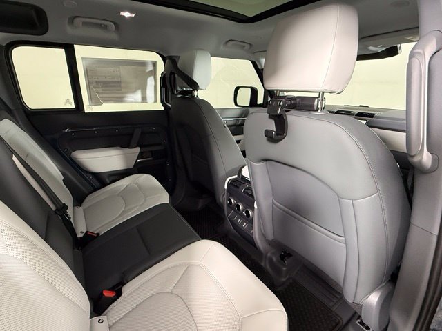 New 2026 Land Rover Defender 110 S AWD/4WD image 30