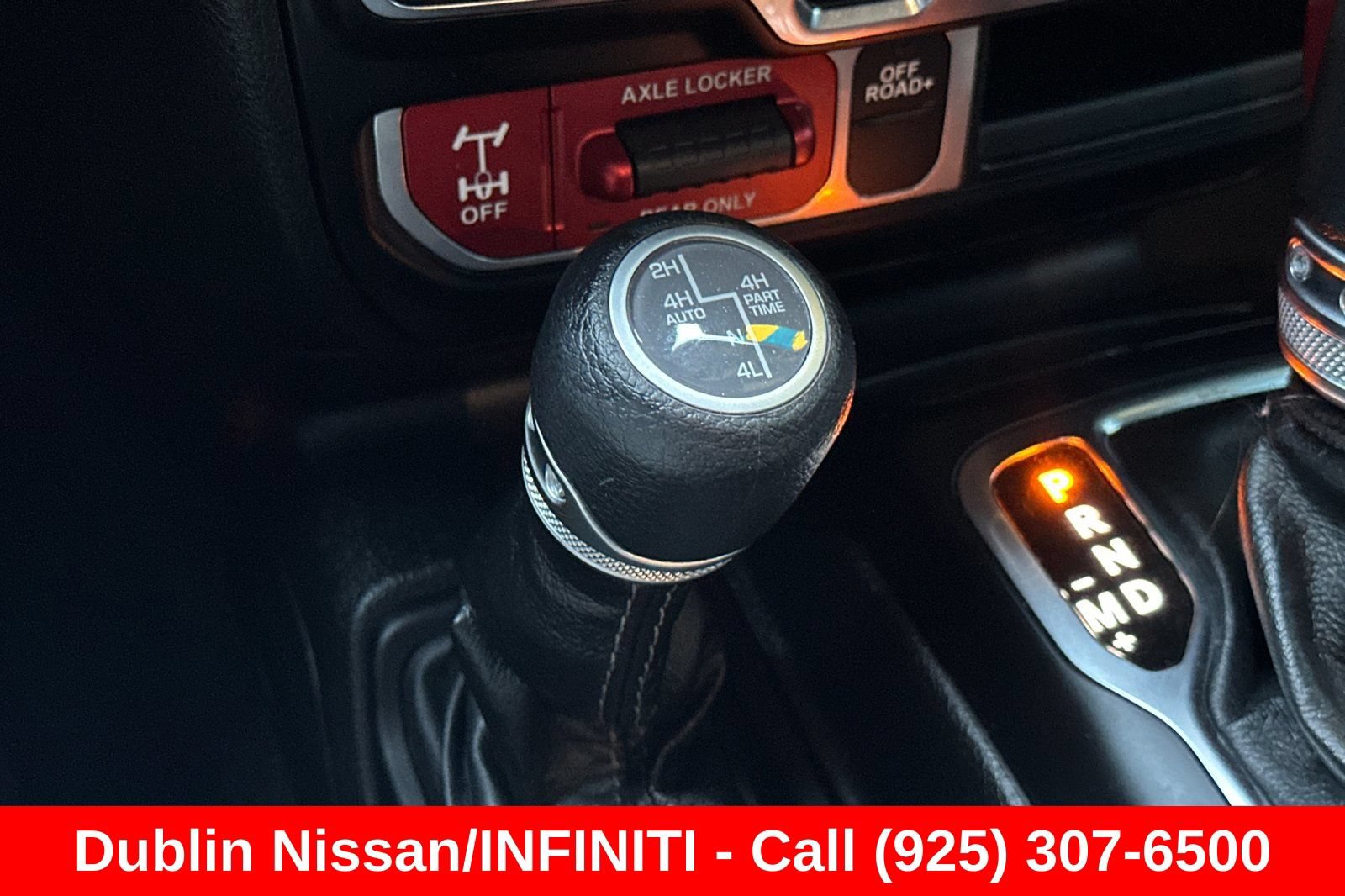 Used 2024 Jeep Wrangler Unlimited AWD/4WD image 32