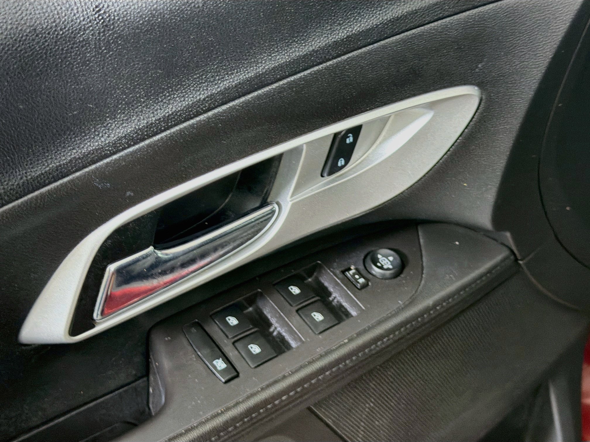 Used 2016 Chevrolet Equinox LT FWD image 15