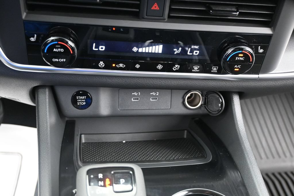 New 2026 Nissan Rogue Dark Armor AWD/4WD image 18