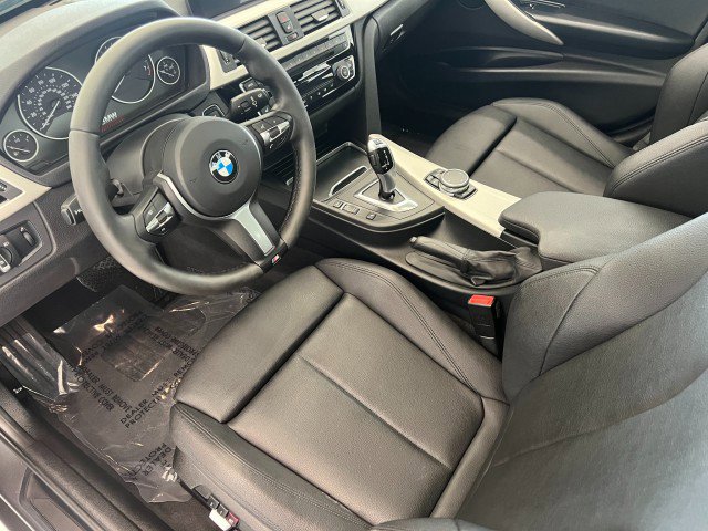 Used 2016 BMW 320i xDrive Sedan AWD/4WD image 11