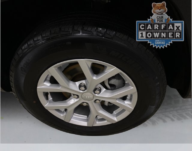 Used 2023 Jeep Grand Cherokee Limited AWD/4WD image 20