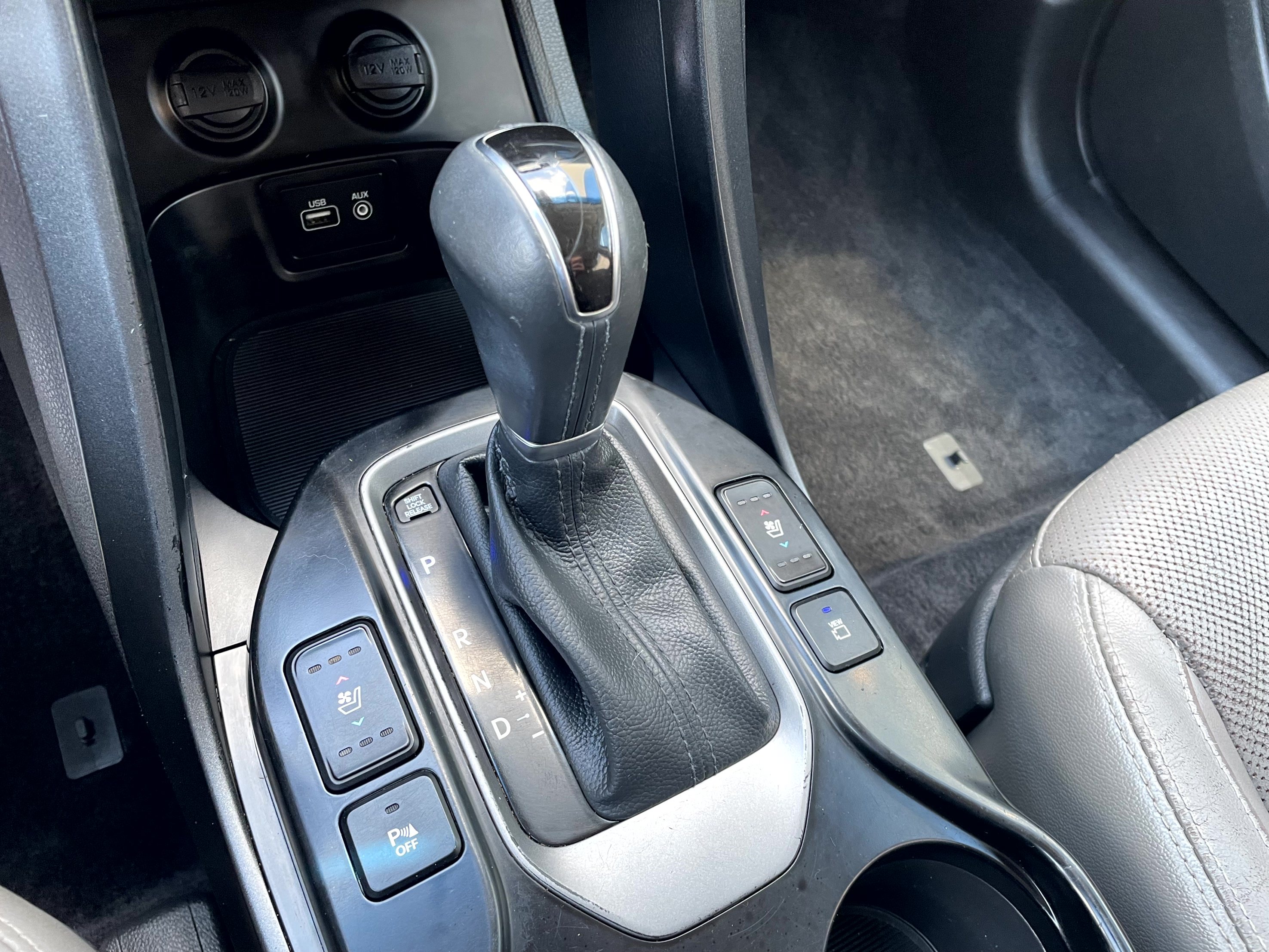 Used 2018 Hyundai Santa Fe Limited AWD/4WD image 19