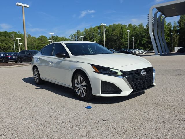 Certified 2025 Nissan Altima 2.5 S FWD image 2