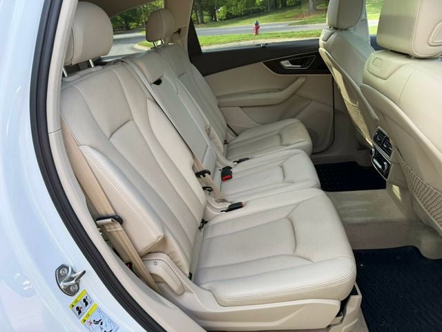 Used 2017 Audi Q7 2.0T Premium Plus AWD/4WD image 32