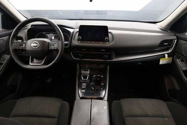 Certified 2026 Nissan Rogue SV image 13