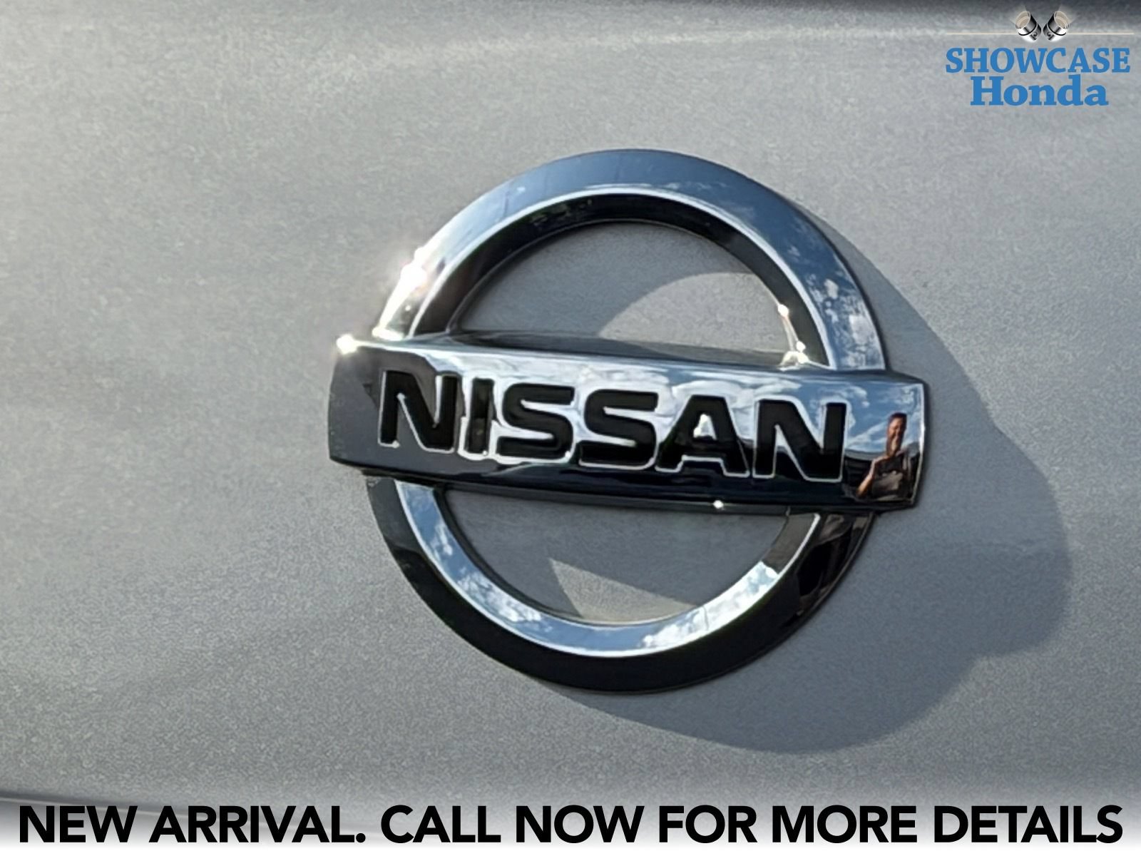 Used 2021 Nissan Versa SV FWD image 8