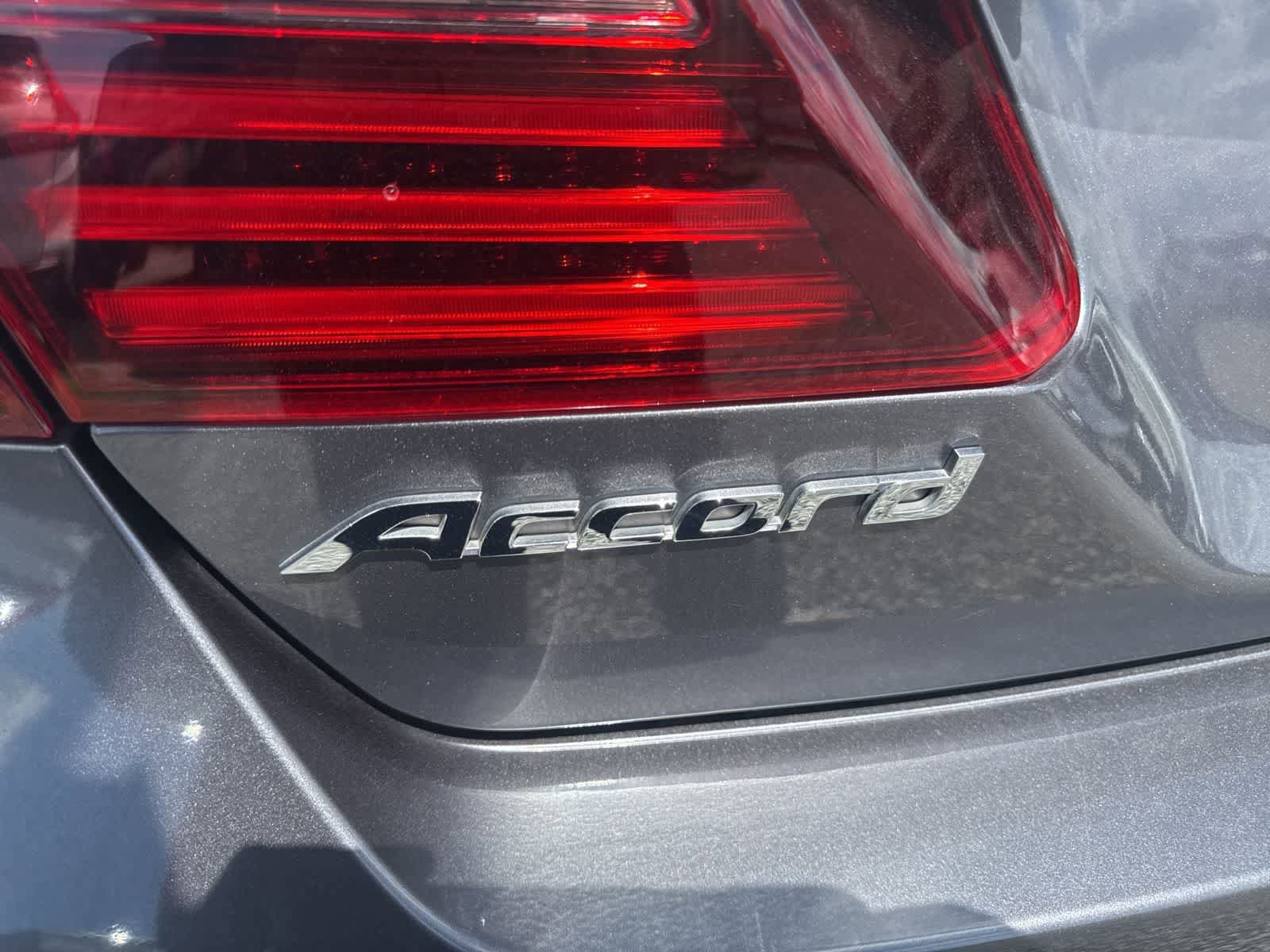 Used 2017 Honda Accord Sport image 13