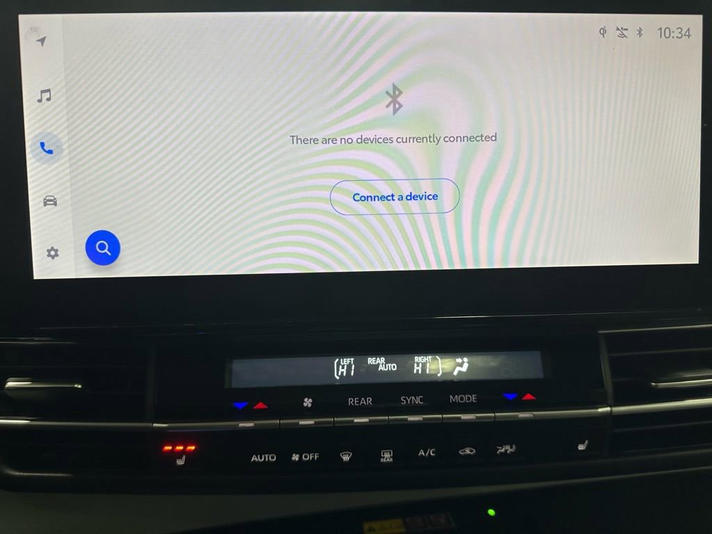 Used 2025 Toyota Sienna XLE image 28