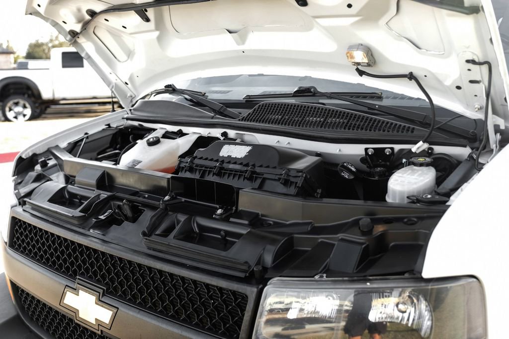 Used 2022 Chevrolet Express 2500 Extended w/ Driver Convenience Package image 41